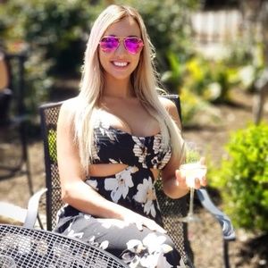 Meet your Posher, Ana